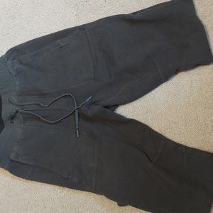 Lululemon at ease green pants